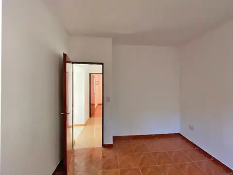 Depto Tipo Casa en Alquiler con 1 cocheras