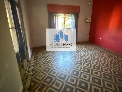 Casa en venta c/ cochera en Capitán Sarmiento