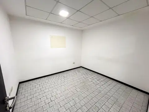 Local en Alquiler en General José de San Martín, $ 1.300.000