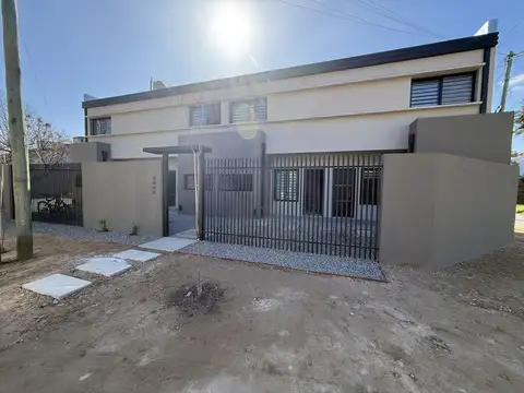 DEPTO | 2 AMBIENTES | DÚPLEX | COCHERA | LOSA RADIANTE | CHAMPAGNAT