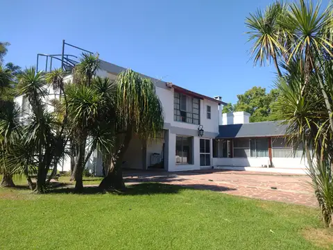 Casa en venta en Barrio El Cazador