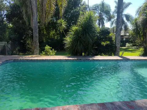 Casa 7 ambientes con 4 baños