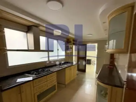 Departamento 5 ambientes con 2 baños