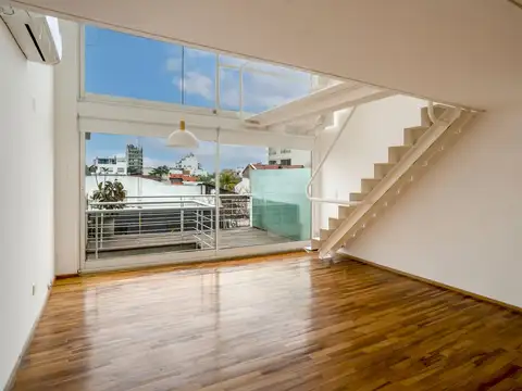 Zapiola y Av. Congreso - Duplex con terraza de uso exclusivo