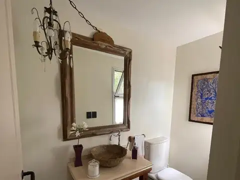 Casa en Alquiler a la laguna - Barrio Altamira