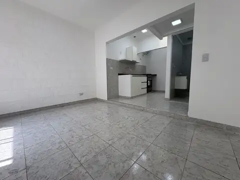 Departamento en Alquiler en Gerli, $ 550.000