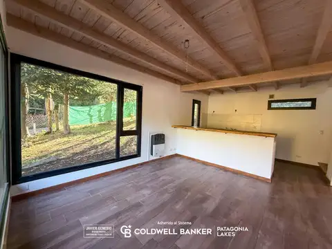 VENTA Casa 2 dorm 2 baños 80m2 todos servicios, a estrenar, cercana al centro Villa La Angostura