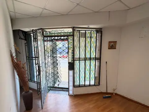 Local en Alquiler en San Andres, $ 600.000
