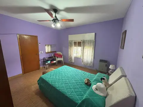 Casa en Venta con 5 cocheras