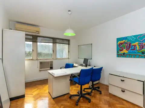 Maipú 700