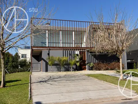 Alquiler de Casa en Acacias Puertos Escobar