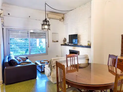 Casa 6 ambientes con 3 baños