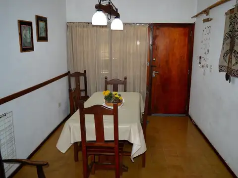 Depto Tipo Casa en Venta con 1 cocheras
