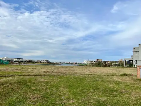 Terreno en Venta de 939,0 m2