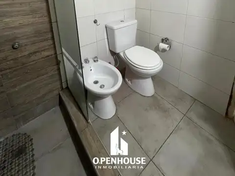 Casa 5 ambientes con 1 baño