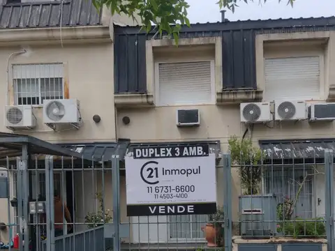 PH EN DÚPLEX 3 AMBIENTES AL FRENTE CON JARDÍN AL FONDO – VILLA REAL