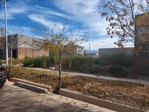 Terreno en Venta en Luzuriaga, USD 24.500