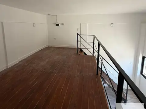 Depto Tipo Casa en Venta al Este