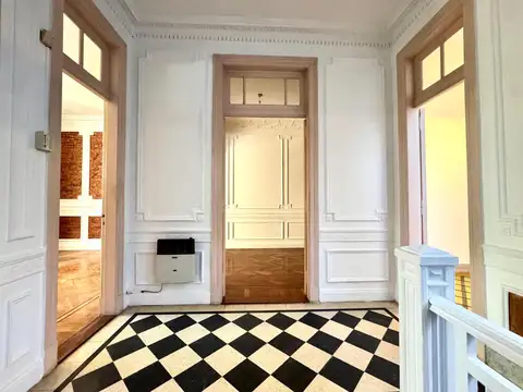 Depto Tipo Casa en Venta 80 años