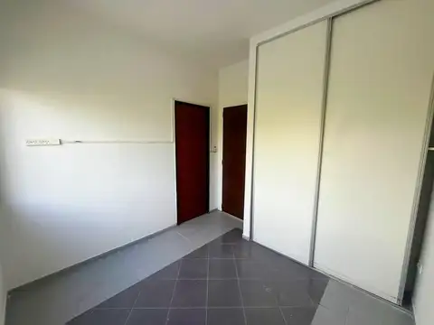 Departamento en Alquiler en San Antonio de Padua, $ 450.000
