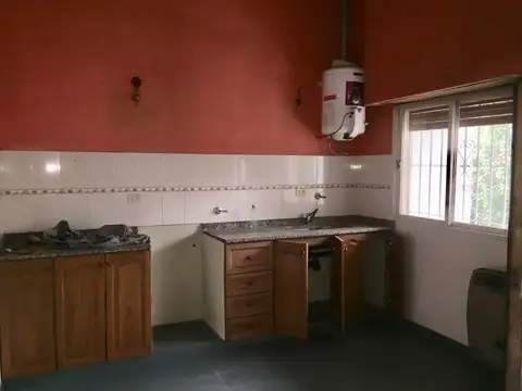 CHALET DE 3 AMB EN BURZACO