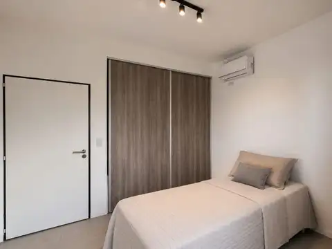 VENTA EXCLUSIVO DEPARTAMENTO S/ GOLF EN MEDAL C.C.