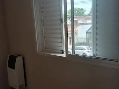 Casa en Alquiler con 1 cochera