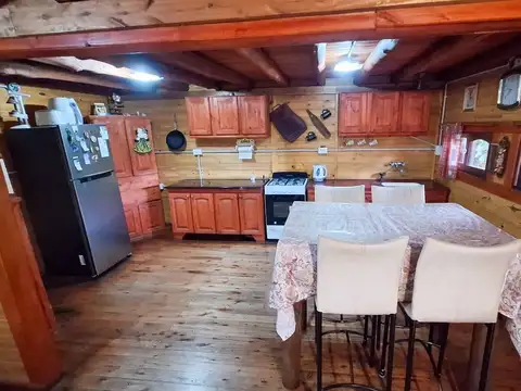 Casa 7 ambientes con 3 baños