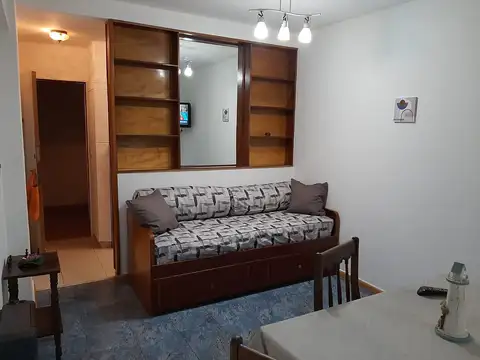 Falucho 2100