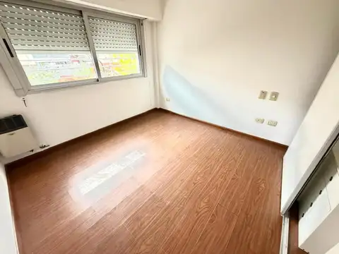 Departamento en Alquiler en Castelar Sur, $ 720.000
