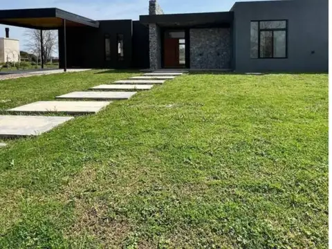 Casa 4 Ambientes, Country Everlinks, Lujan
