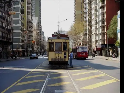 Avenida Teniente General Donato Álvarez 400