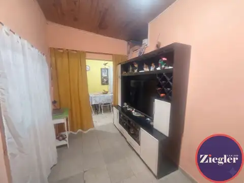 Depto Tipo Casa en Venta 25 años