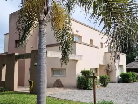 Casa en Parque Sakura