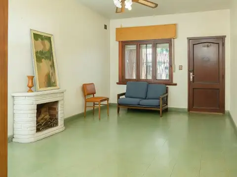 PH al Frente Planta Baja con Patio Apto Crédito