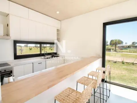 Vende casa en Pueblo mio, Manantiales de 4 dormitorios.