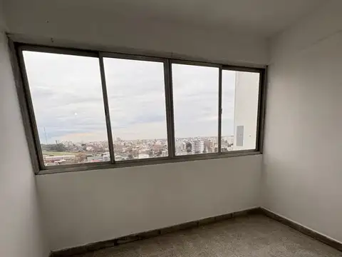 Departamento en Alquiler en Villa Raffo, $ 1.140.000