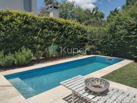 Casa a la venta de 6 ambientes en Barrio Altos del Barranco. Pilar