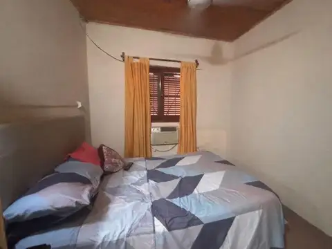 Casa 5 ambientes con 1 baño