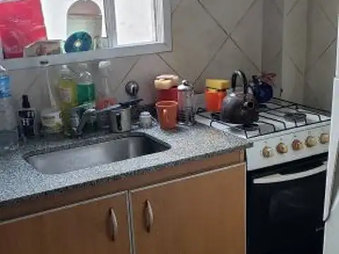 MONOAMBIENTE DIVIDIDO SOBRE AVD J B JUSTO