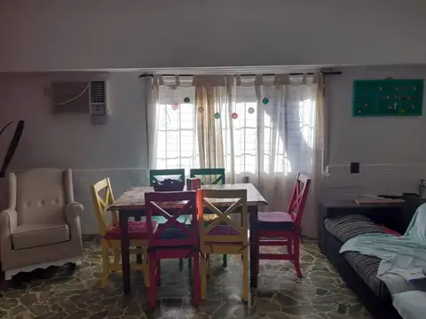 Depto Tipo Casa 2 ambientes con 1 baño