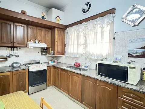 VENTA PH 5AMB CON DOS DEPOSITOS JOSE LEON SUAREZ