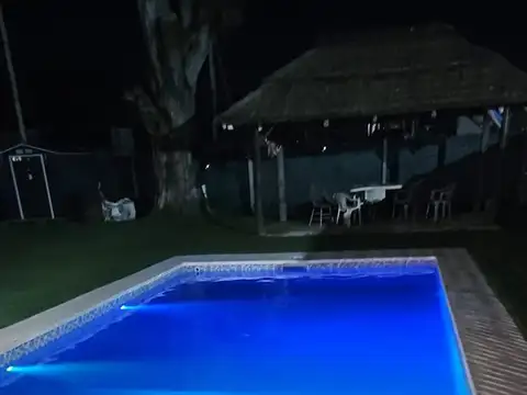 Casa 2 ambientes con 1 baño