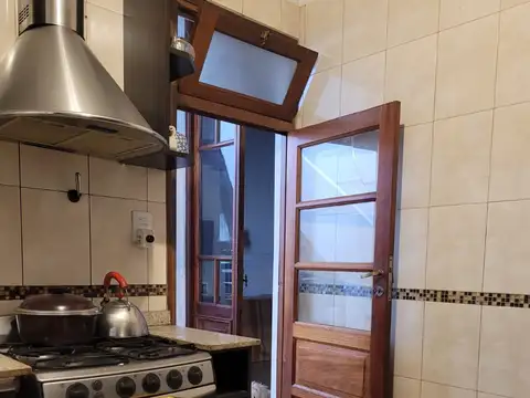 Depto Tipo Casa en Venta en Pompeya, USD 120.000