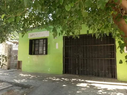 CASA A REFACCIONAR/DEMOLER EN VENTA- CANDIOTI NORTE
