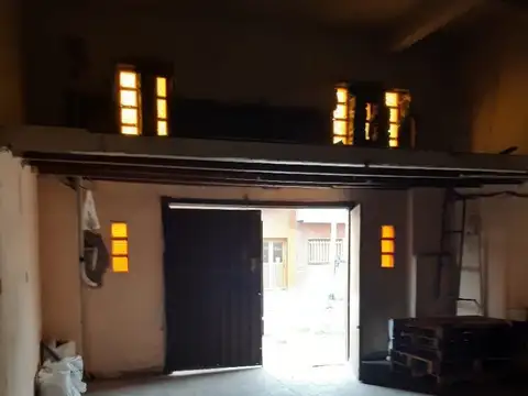 Galpón de 91 m2 + entrepiso
