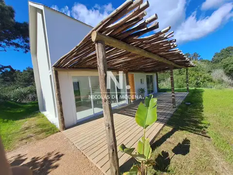 Casa 3 ambientes con 2 baños