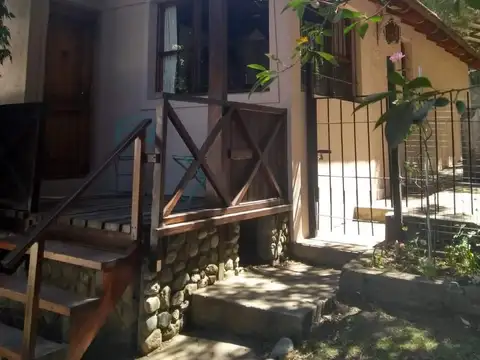 Casa 2 dormitorios en  Barrio Belgrano, en venta con renta