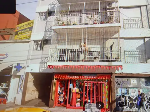 Departamento en venta de 2 ambientes con cochera  en Ramos Mejía