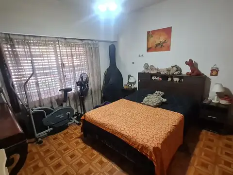 Casa multifamiliar de 3 viviendas totalmente independientes